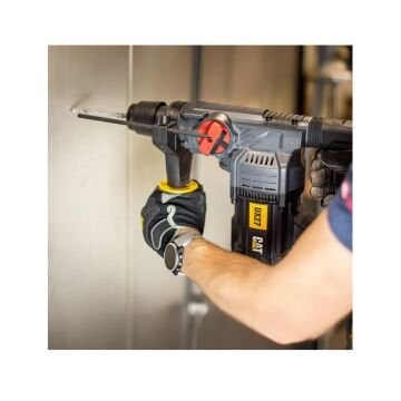 CAT DX27SET 1500 Watt 5.0J 32MM Profesyonel SDS-Plus Kırıcı Delici + 3 Parça Kırıcı Uç Seti